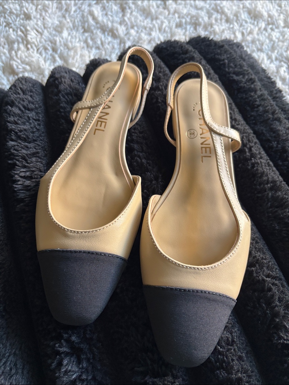 CHANEL Two-Tone Beige Leather Slingback Flats with Black Caps